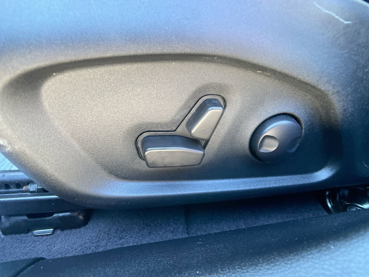 Used 2022 Jeep Compass Limited image 13