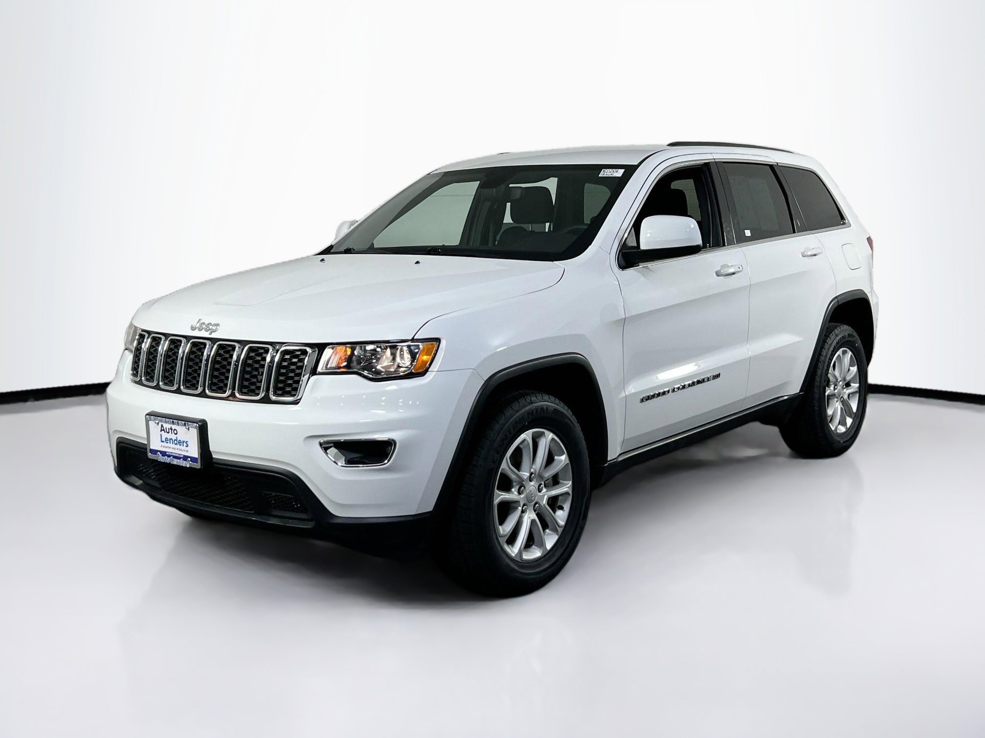 Used 2022 Jeep Grand Cherokee Laredo E w/ Security & Convenience Group image 1