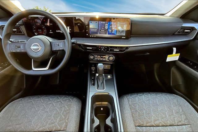 New 2026 Nissan Kicks SV w/ Charging Package FWD image 5
