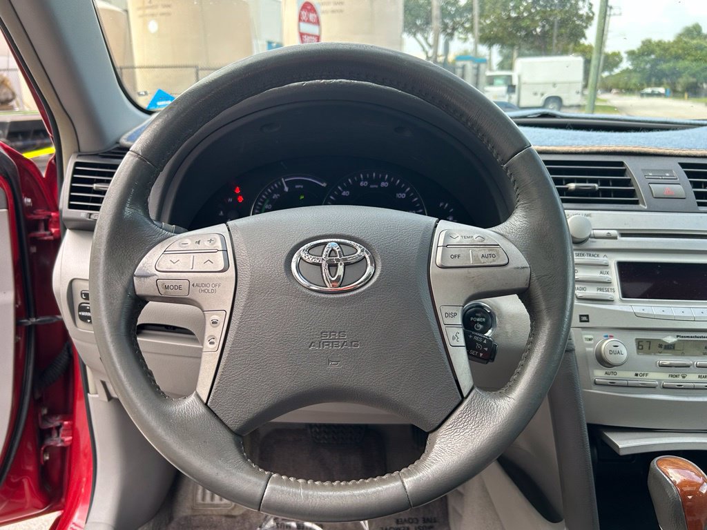 Used 2010 Toyota Camry Hybrid FWD image 16