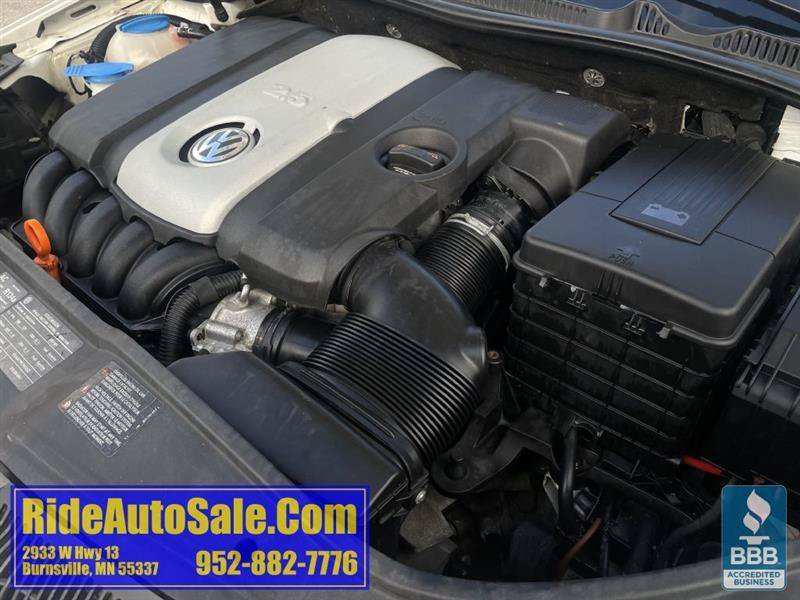 Used 2009 Volkswagen Rabbit S w/ Cold Weather Pkg FWD image 22