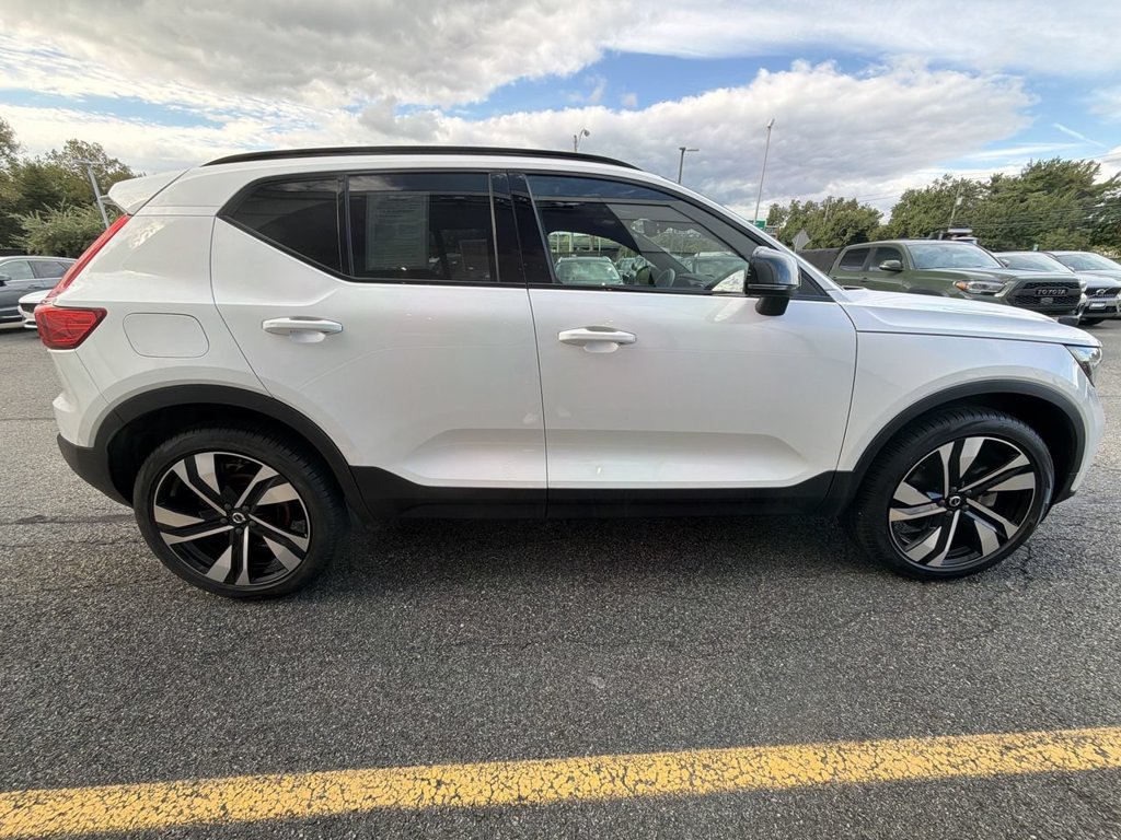 Certified 2023 Volvo XC40 B5 Plus w/ Protection Package Premier AWD/4WD image 9