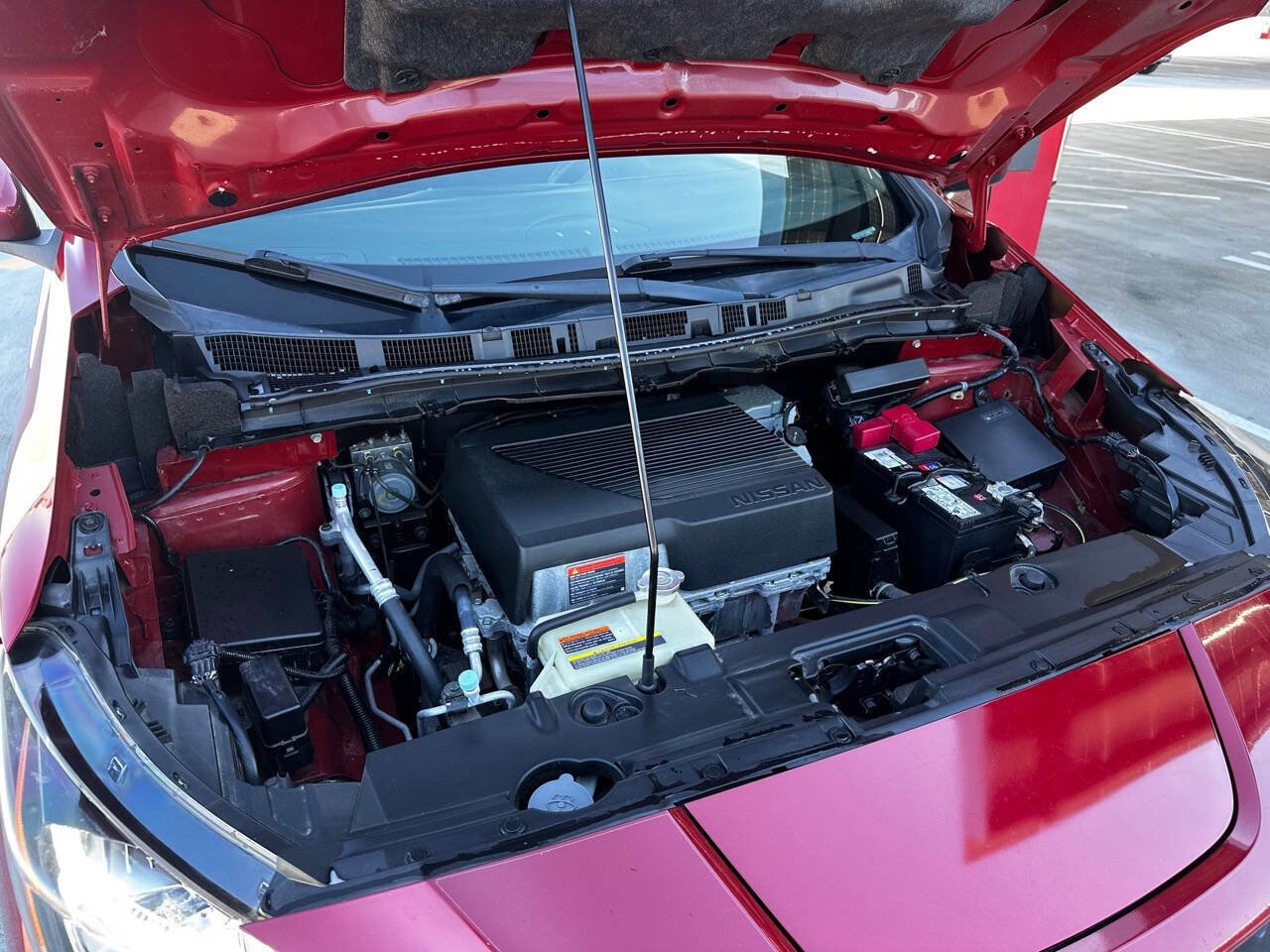 Used 2018 Nissan Leaf SV w/ SV Technology Package image 22