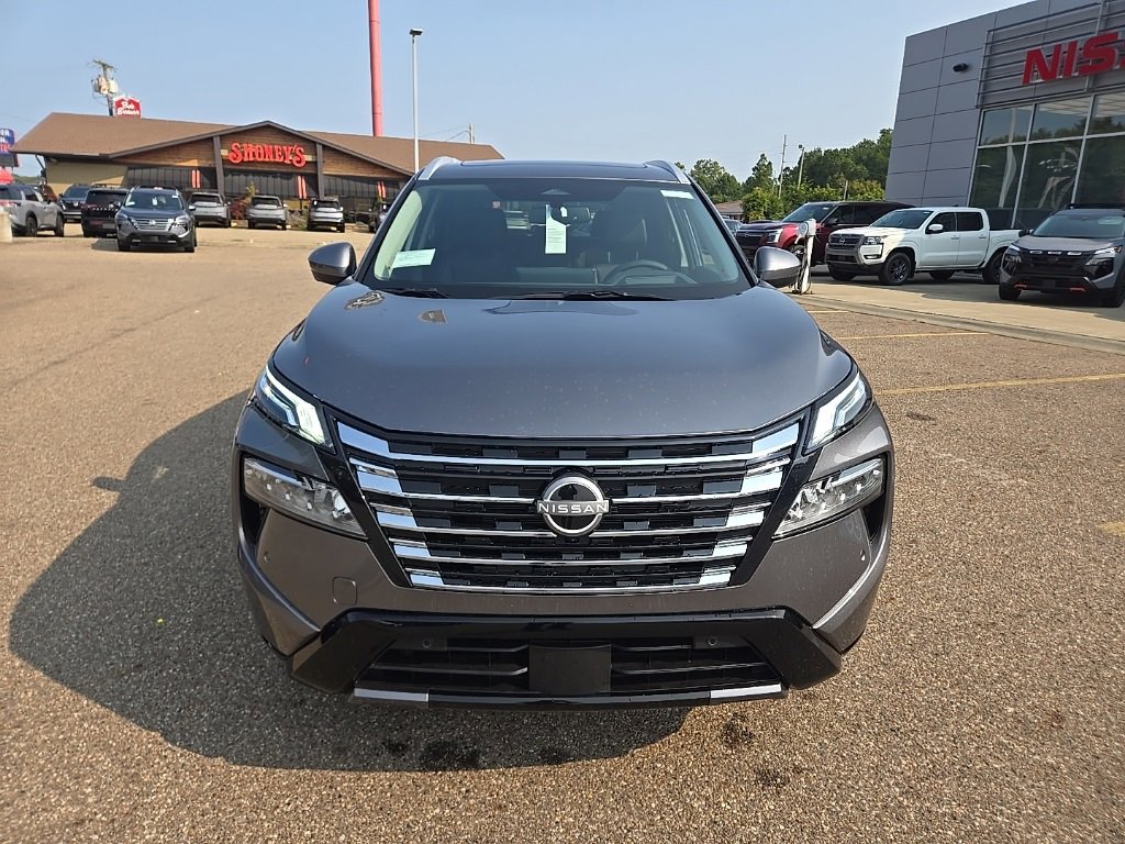 New 2026 Nissan Rogue Platinum image 2