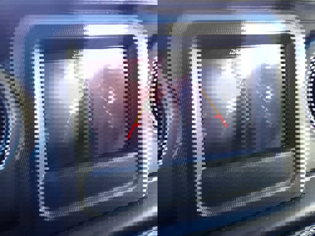 Used 2018 Jeep Wrangler Unlimited Sport S image 28