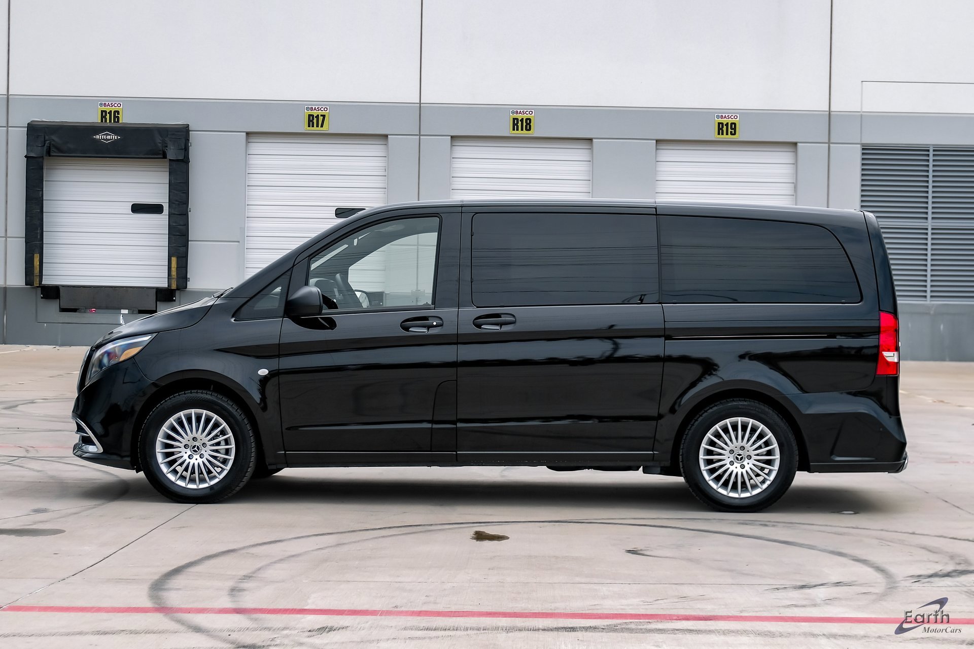 Used 2023 Mercedes-Benz Metris Passenger image 6