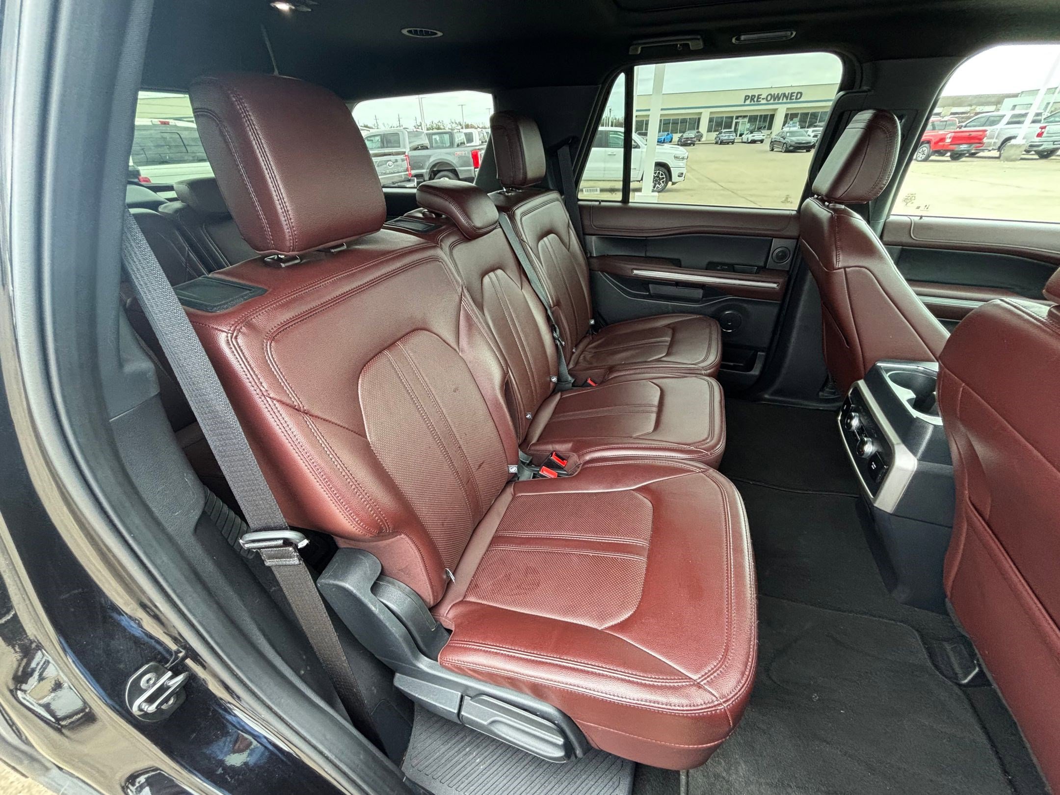 Used 2024 Ford Expedition Limited image 31