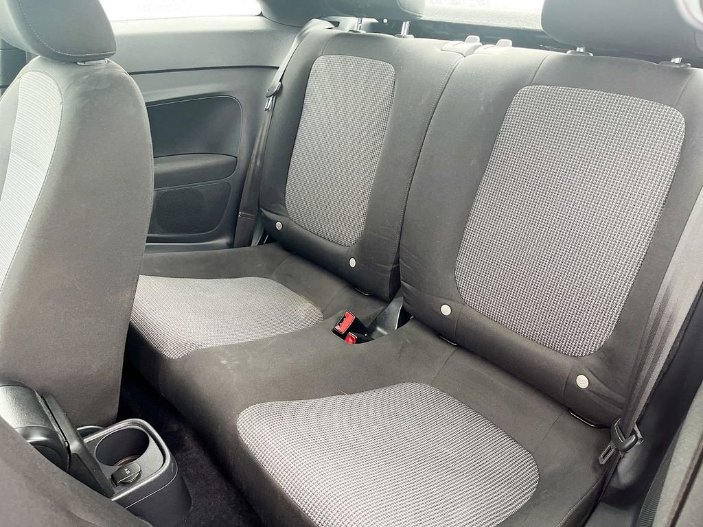Used 2019 Volkswagen Beetle 2.0T S image 24