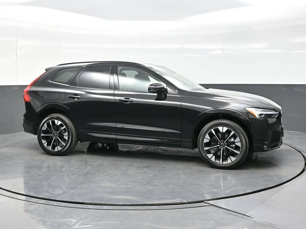 Used 2026 Volvo XC60 B5 Plus AWD/4WD image 8
