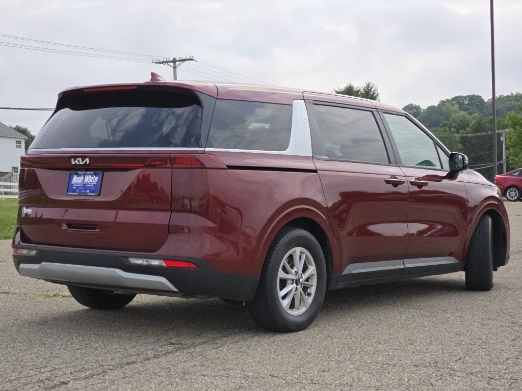 Used 2022 Kia Carnival LX FWD image 19