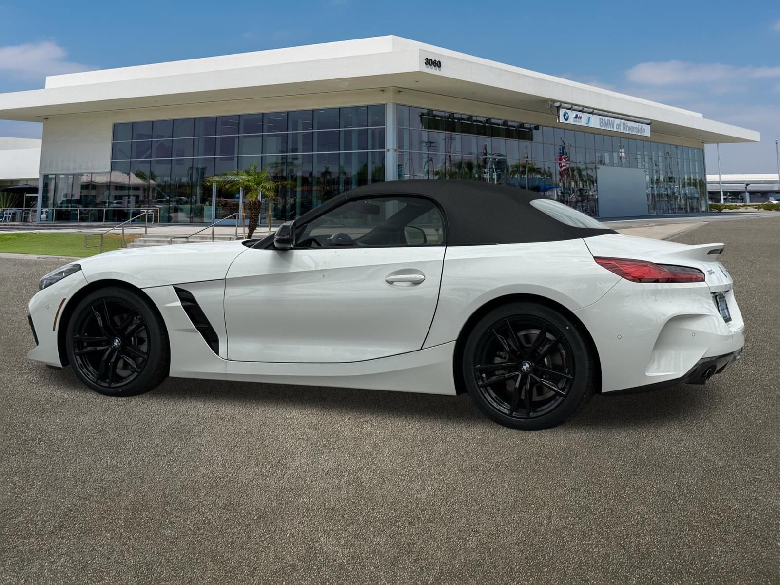 New 2026 BMW Z4 sDrive30i w/ Premium Package RWD image 7