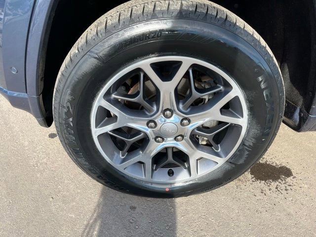 Certified 2021 Jeep Grand Cherokee Overland image 11