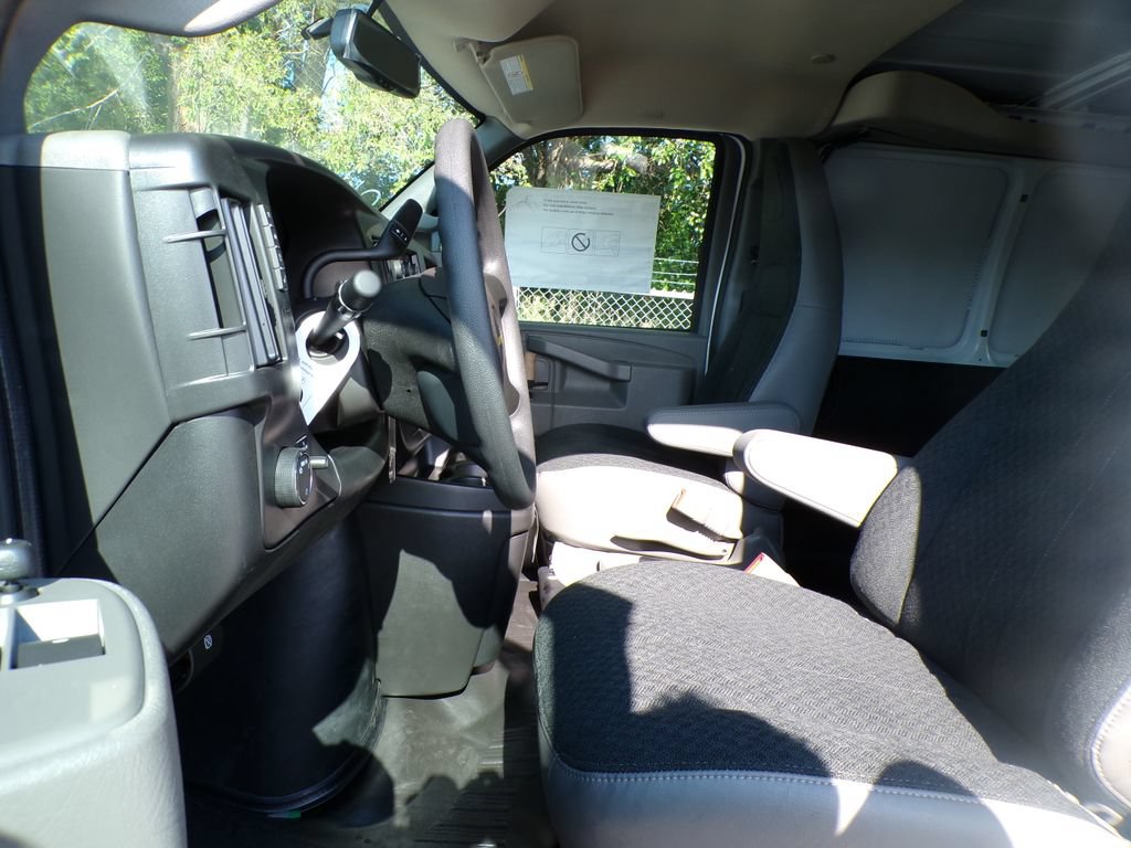 New 2026 Chevrolet Express 2500 Extended w/ Driver Convenience Package RWD image 13
