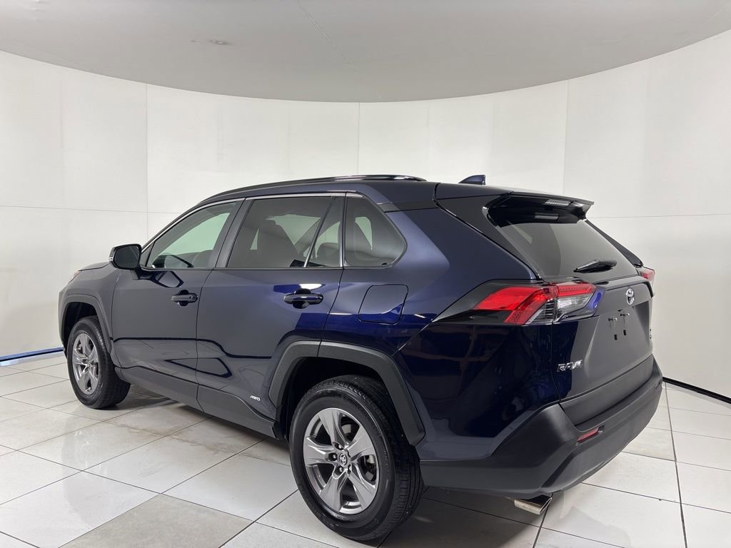 Used 2025 Toyota RAV4 XLE image 4