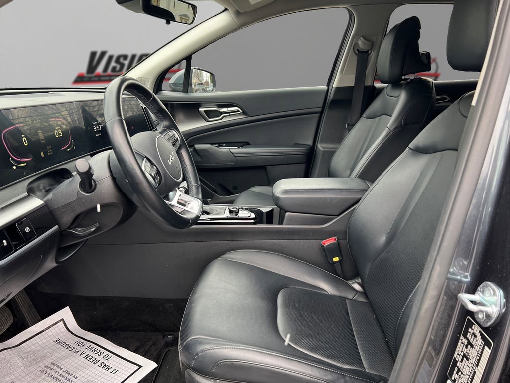Used 2023 Kia Sportage EX image 9