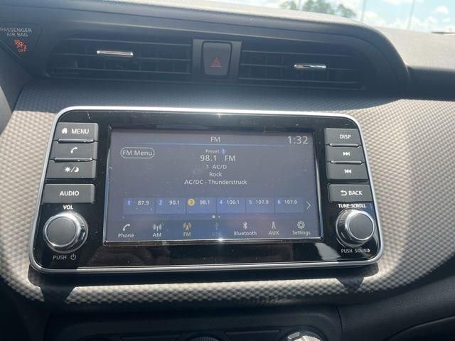 New 2025 Nissan Kicks Play S image 26