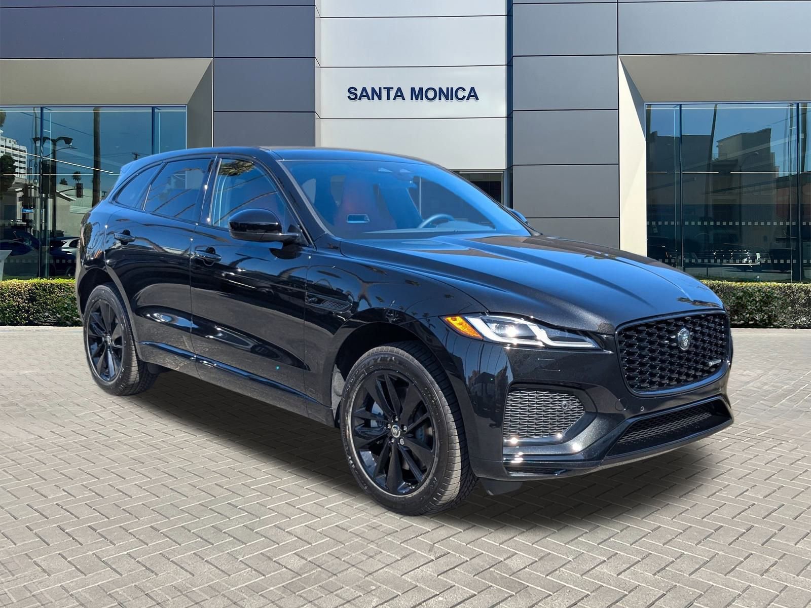 New 2025 Jaguar F-PACE R-Dynamic S image 7