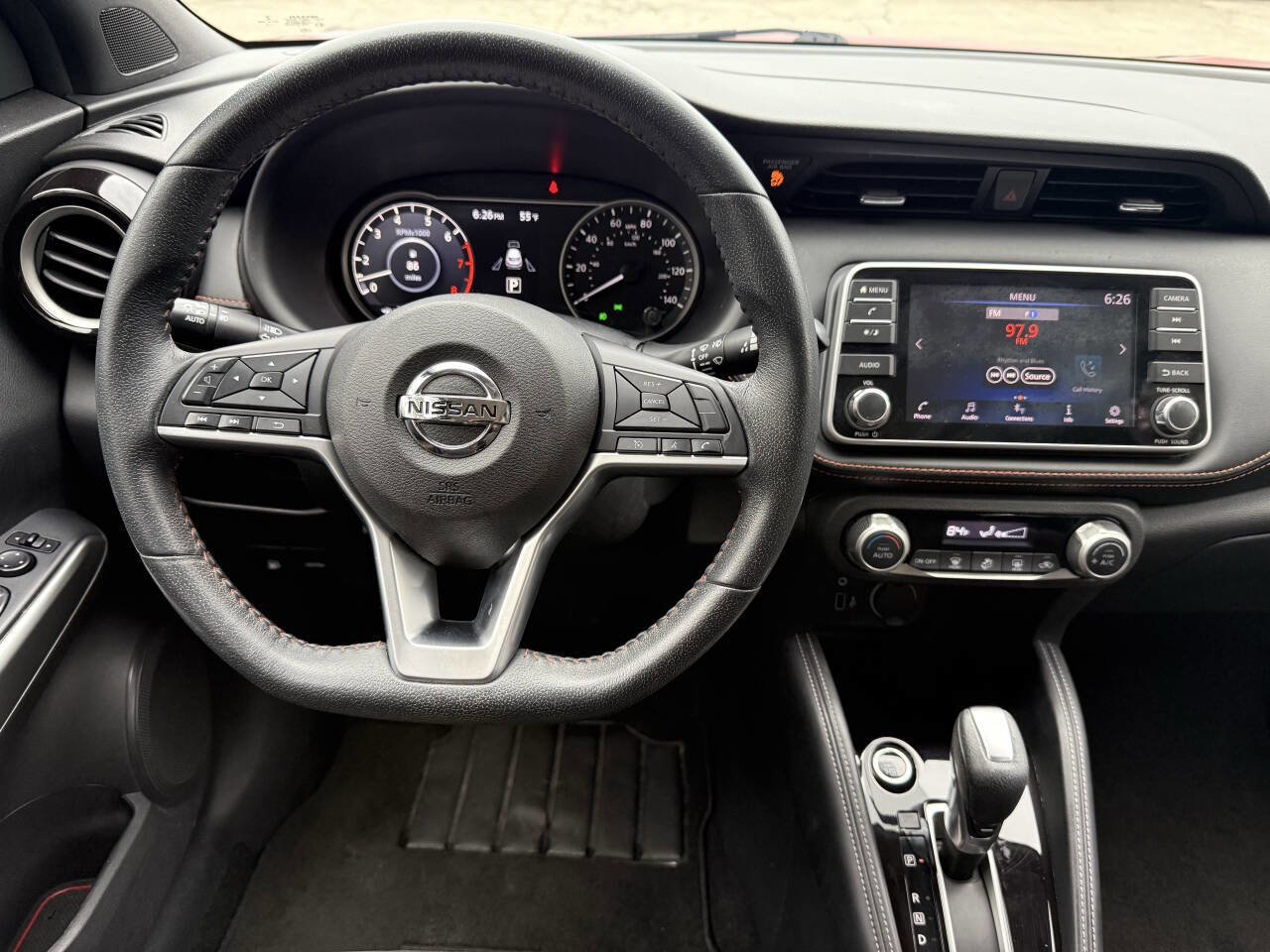 Used 2019 Nissan Kicks SR w/ Exterior Package image 12