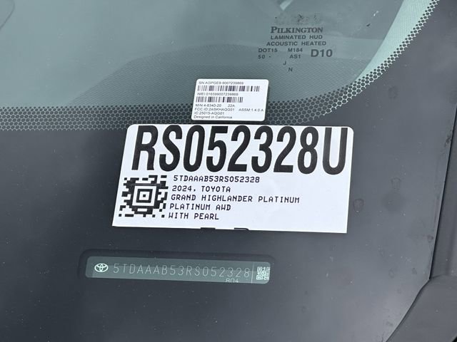 Used 2024 Toyota Grand Highlander Platinum image 34
