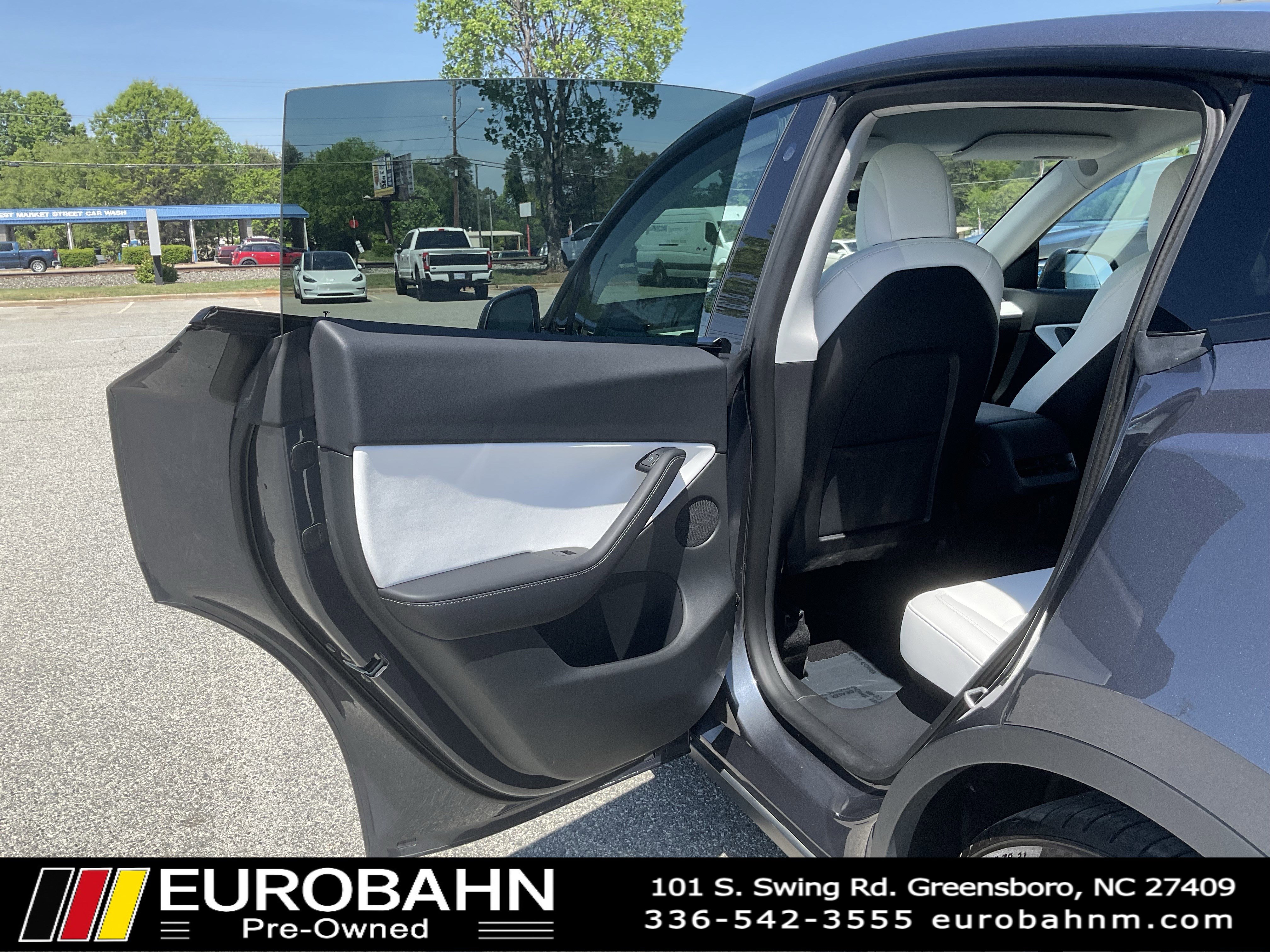 Used 2022 Tesla Model Y Performance image 11