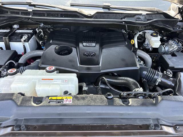 Used 2023 Toyota Tundra Limited AWD/4WD image 10