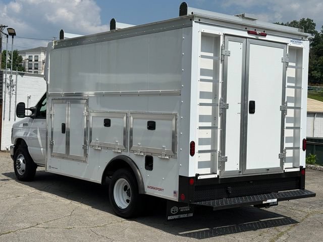 New 2026 Ford E-450 and Econoline 450 Super Duty w/ Power Equipment Group RWD image 35