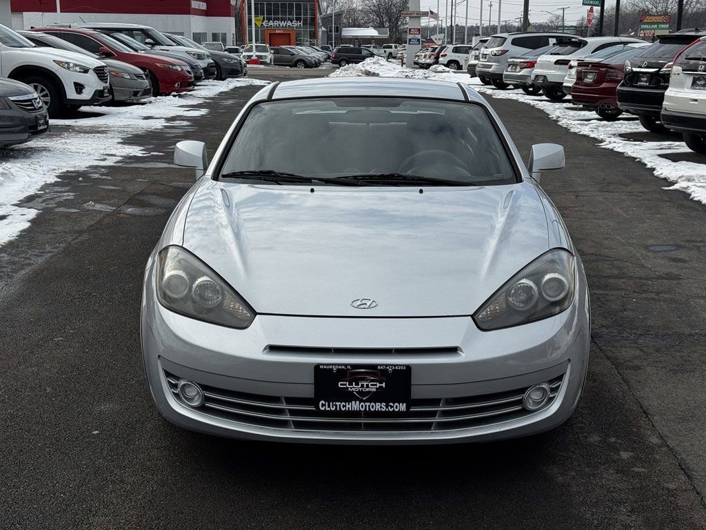 Used 2008 Hyundai Tiburon GS image 2
