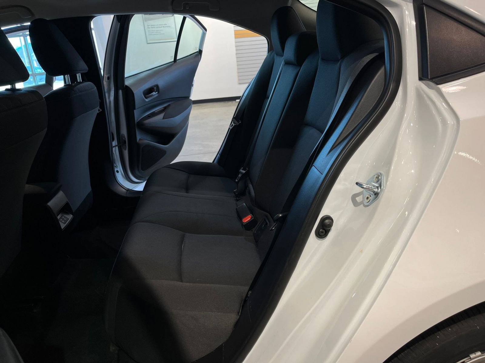 Used 2025 Toyota Corolla LE image 25