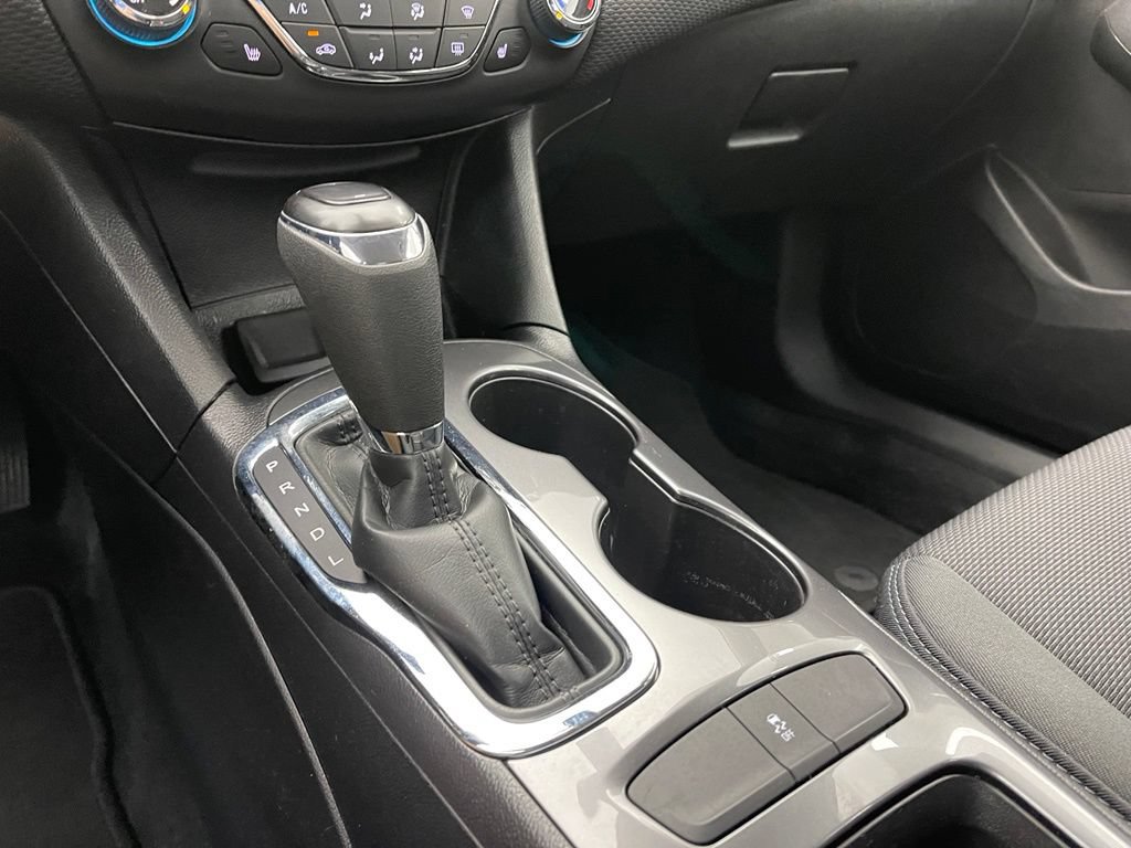 Used 2017 Chevrolet Cruze LT w/ Convenience Package FWD image 25