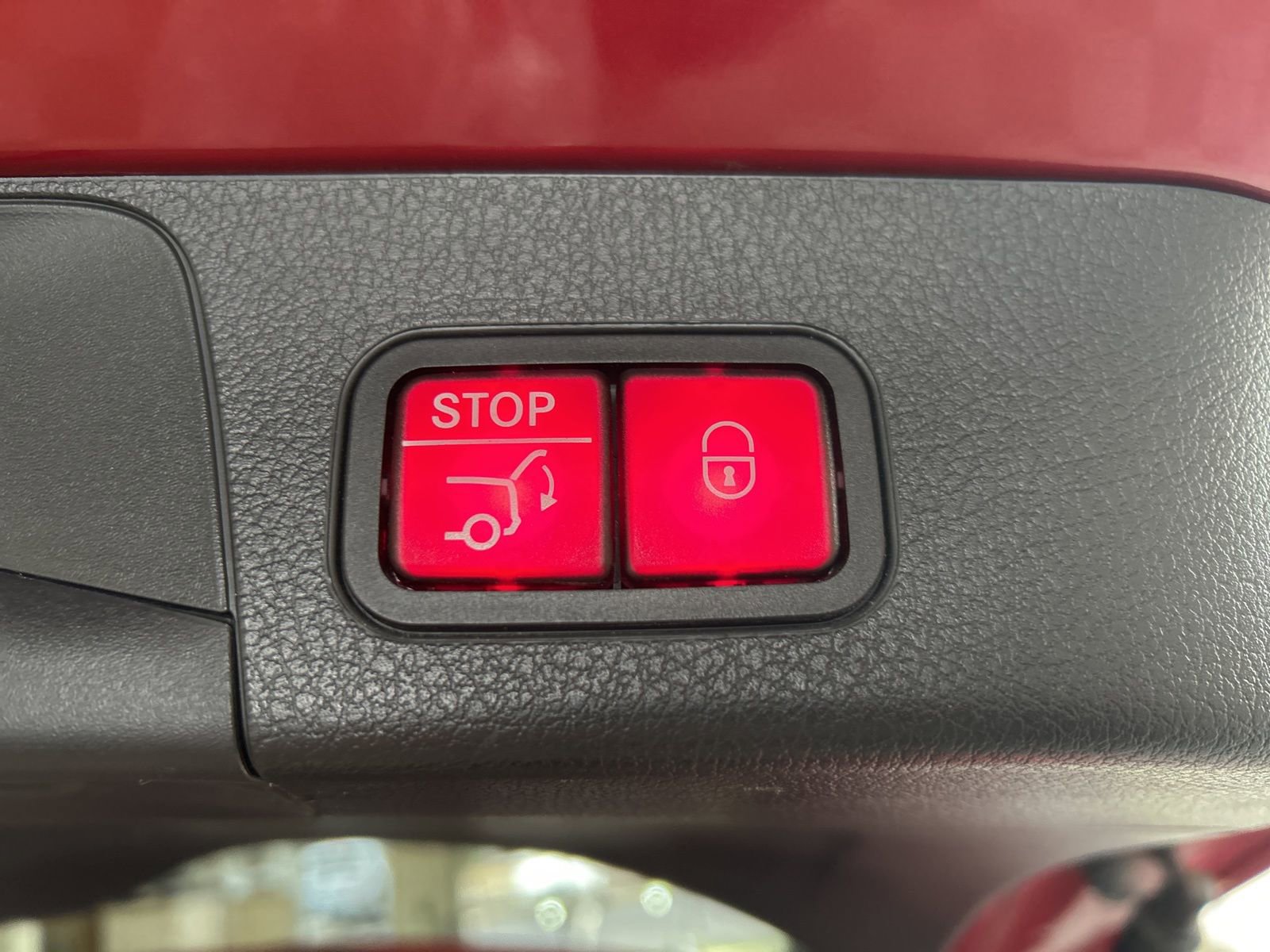 Used 2020 Mercedes-Benz GLB 250 4MATIC image 13