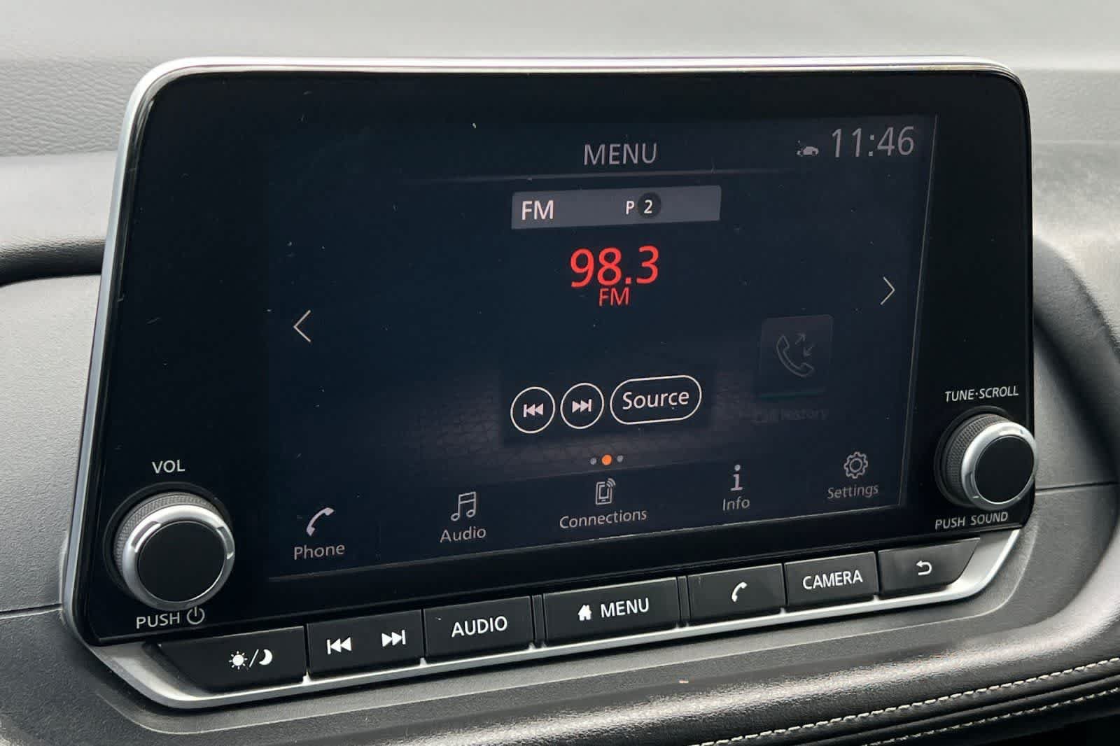 Used 2025 Nissan Rogue SV FWD image 21