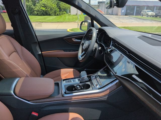 Used 2025 Audi Q7 3.0T Premium Plus AWD/4WD image 10