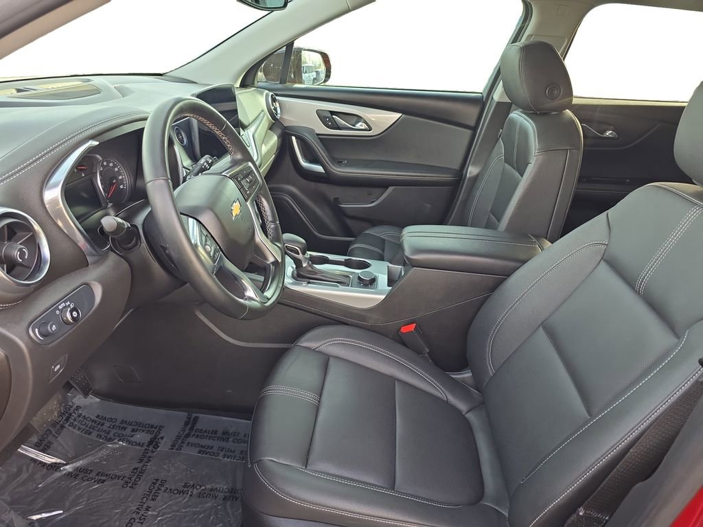 Used 2025 Chevrolet Blazer LT w/ Midnight/Sport Edition image 11