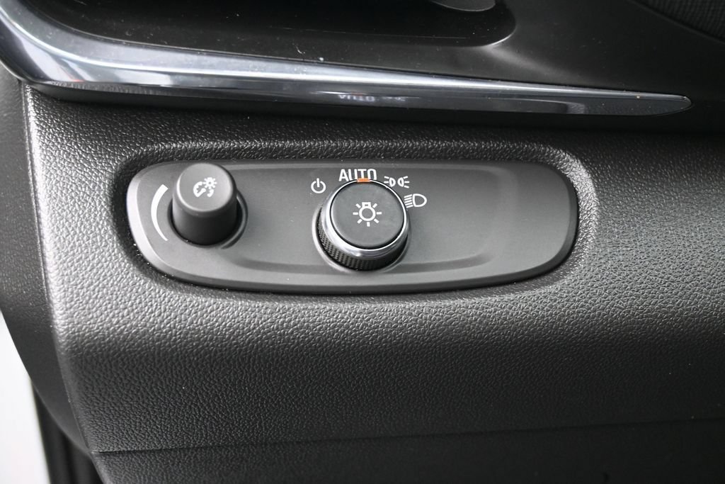 Used 2025 Buick Envista Preferred FWD image 15