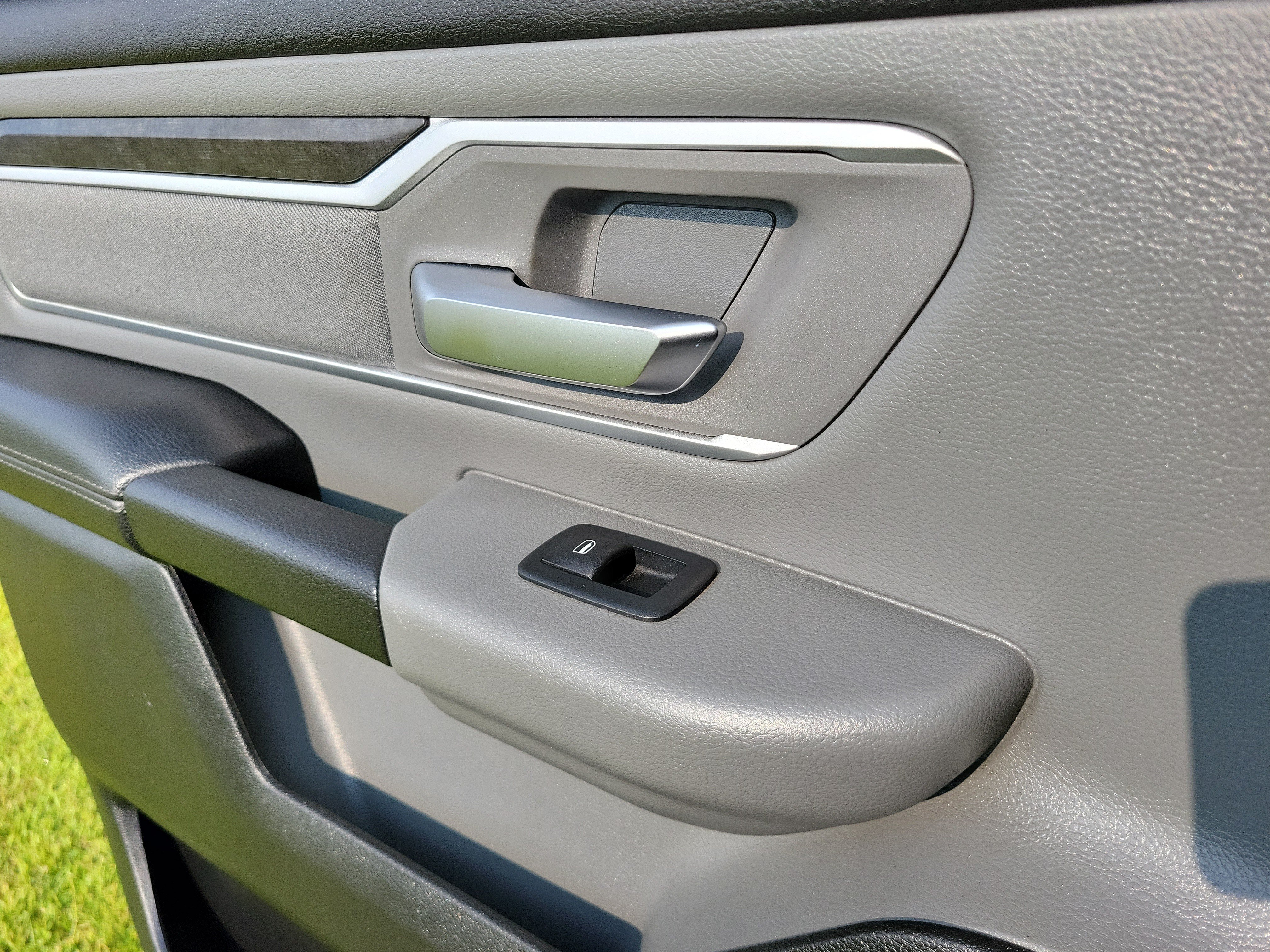 Used 2020 RAM 1500 Big Horn AWD/4WD image 25