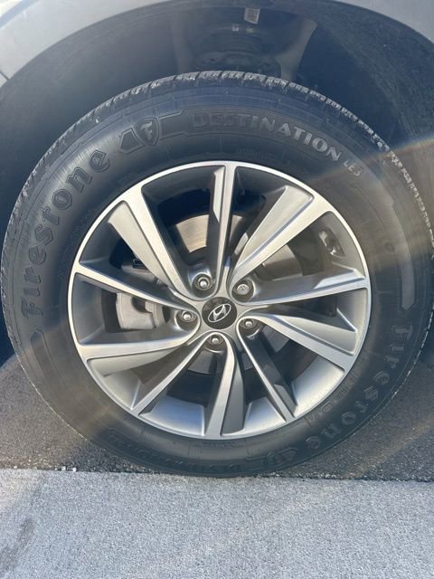 Used 2020 Hyundai Santa Fe SEL w/ Convenience Package image 11