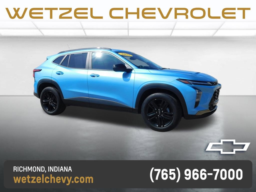 Used 2025 Chevrolet Trax ACTIV w/ Driver Confidence Package FWD image 1