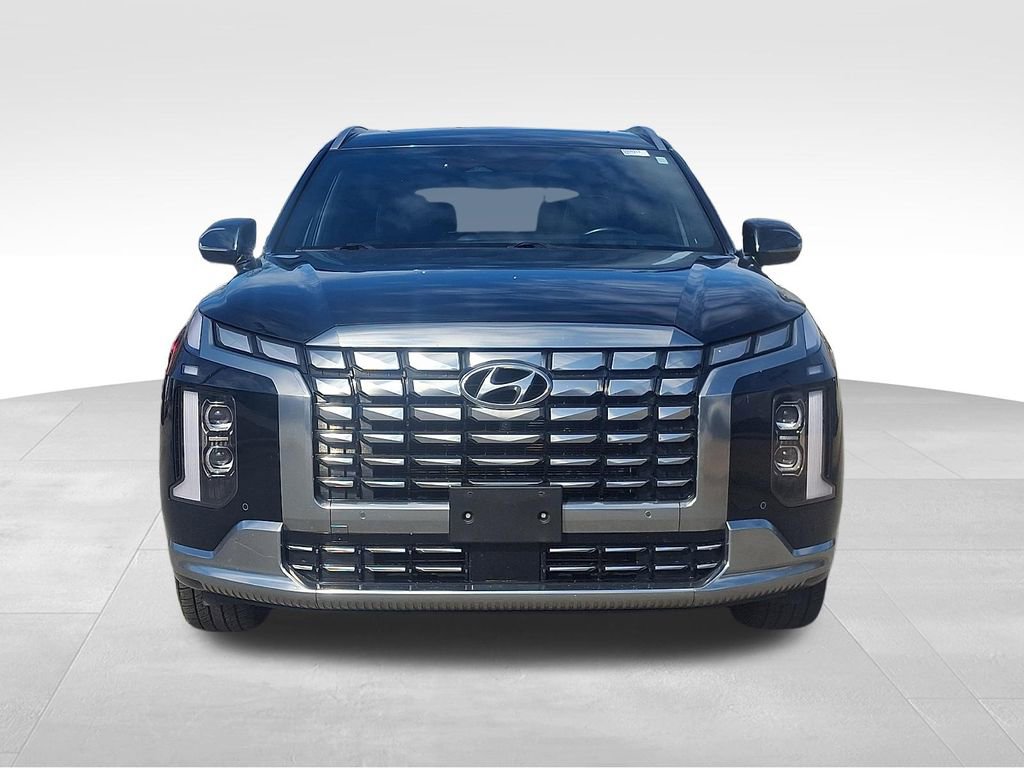 Used 2024 Hyundai Palisade Calligraphy image 2