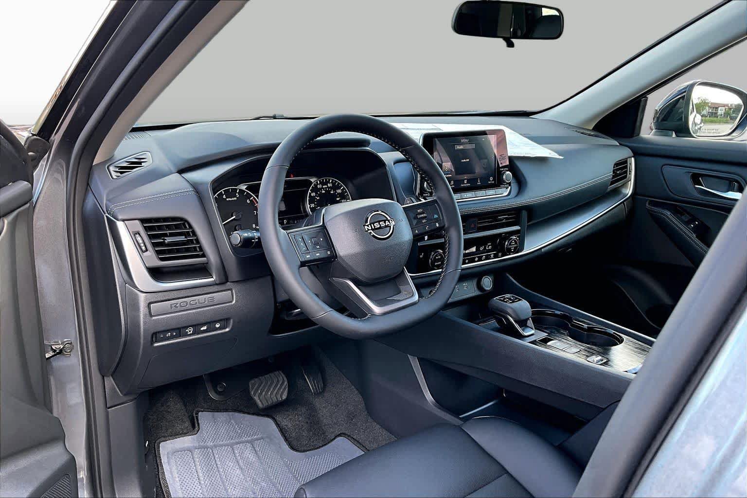 New 2027 Nissan Rogue Dark Armor FWD image 8