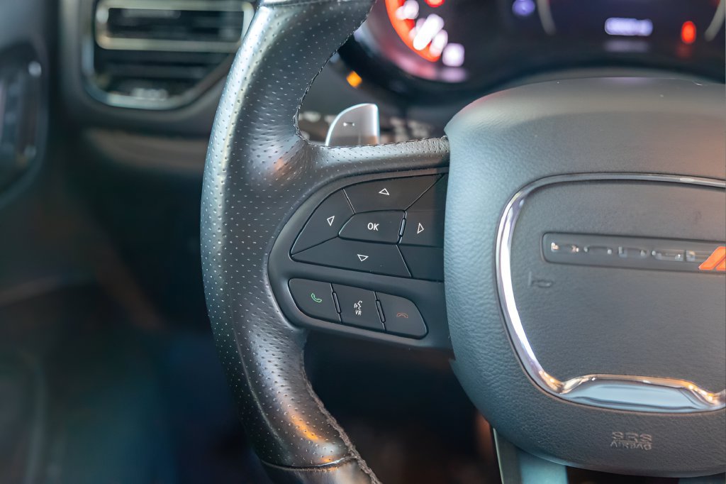 Used 2022 Dodge Durango R/T w/ Blacktop Package AWD/4WD image 28