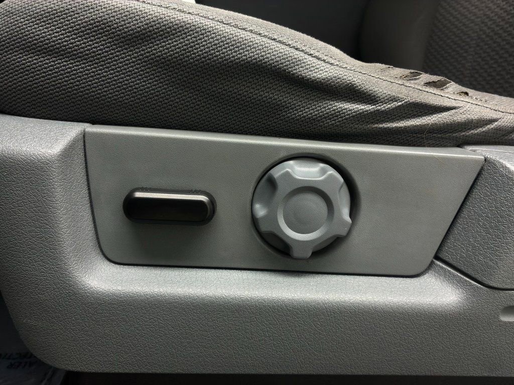 Used 2014 Ford F150 XLT w/ XLT Chrome Package image 22