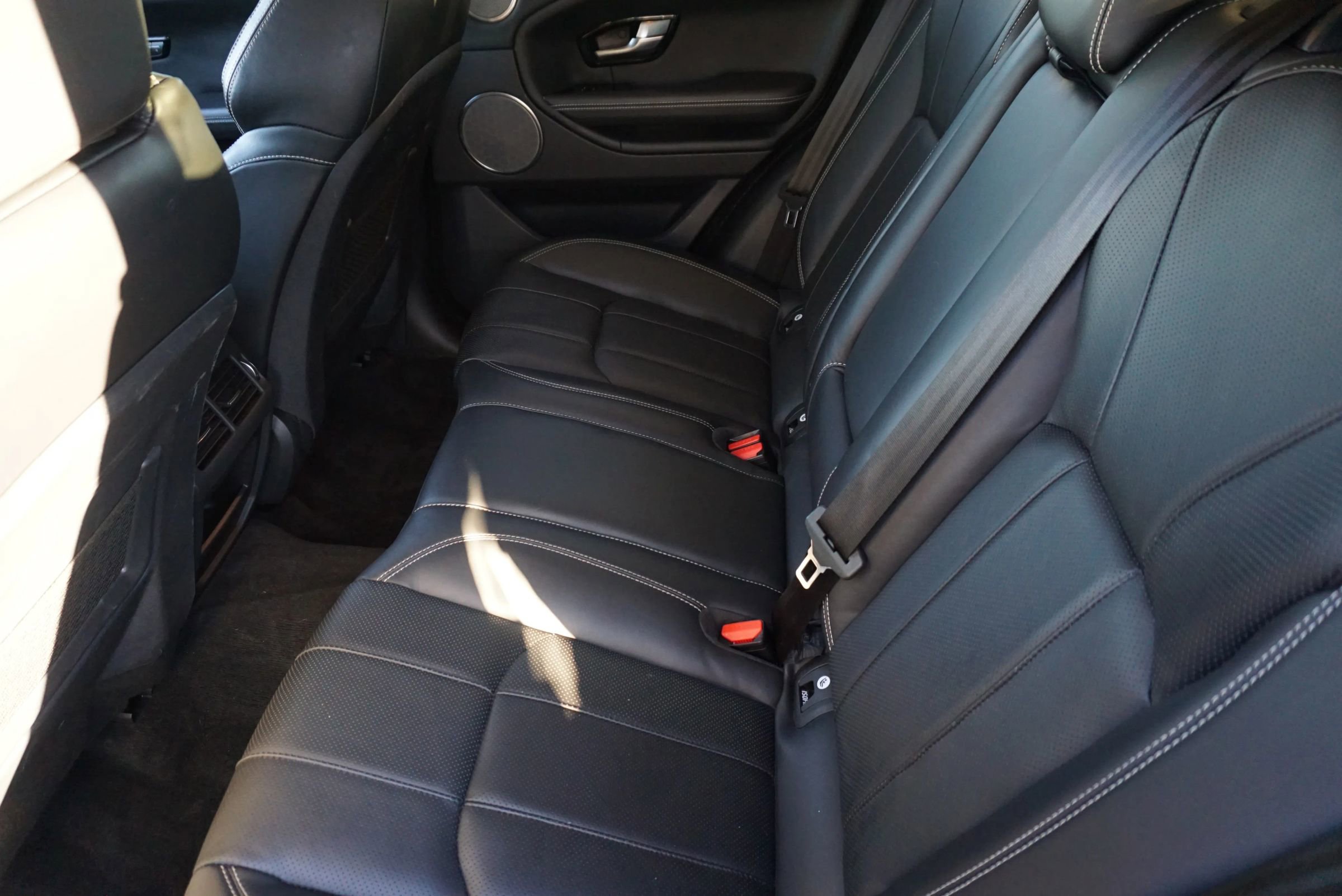 Used 2018 Land Rover Range Rover Evoque HSE AWD/4WD image 18