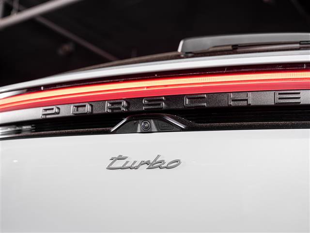 Certified 2024 Porsche Macan Turbo Electric image 17
