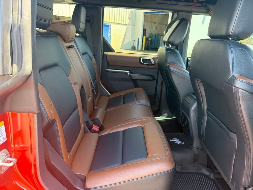 Used 2024 Ford Bronco Outer Banks AWD/4WD image 35