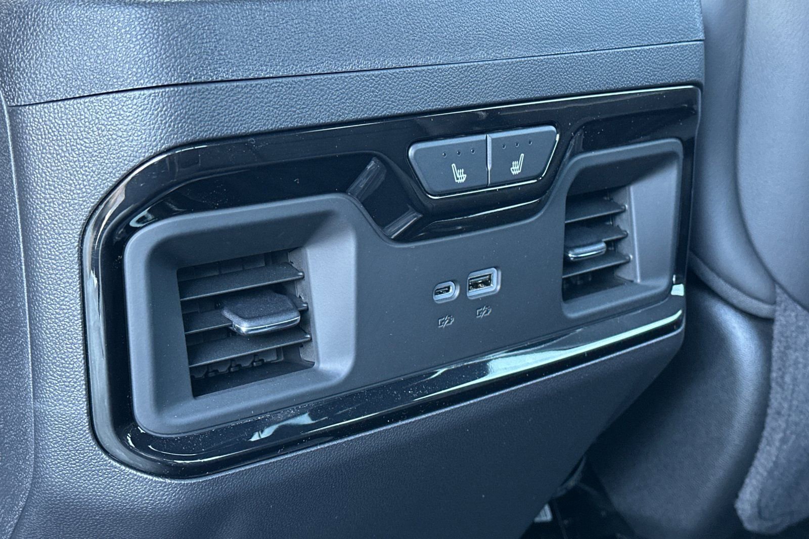 New 2026 GMC Sierra 1500 AT4X w/ AT4X AEV Edition image 13