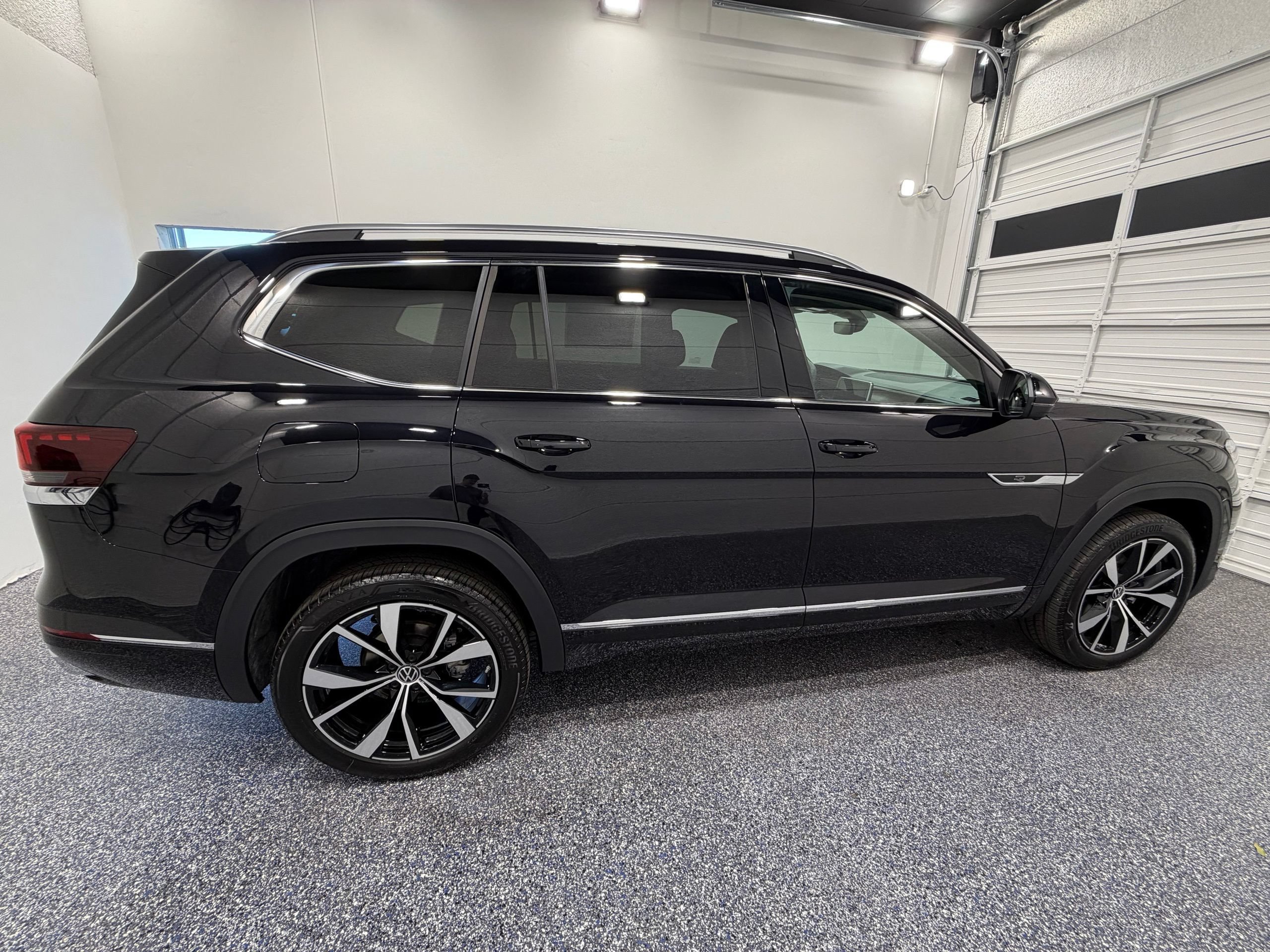 New 2026 Volkswagen Atlas SEL Premium R-Line AWD/4WD image 7