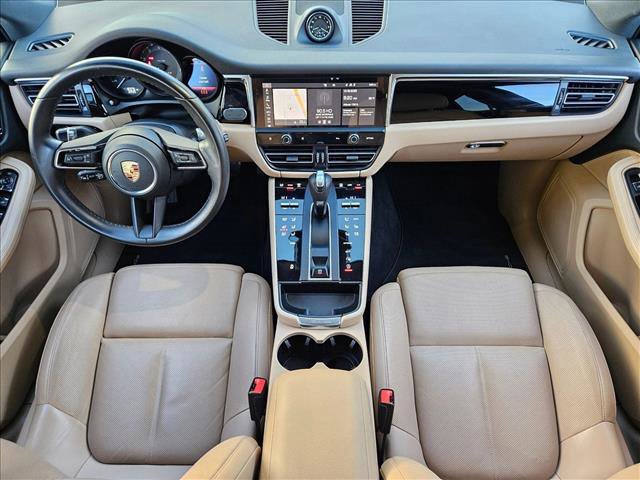 Used 2023 Porsche Macan image 17
