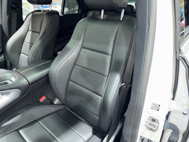 Used 2021 Mercedes-Benz GLE 350 4MATIC w/ Premium Package image 32