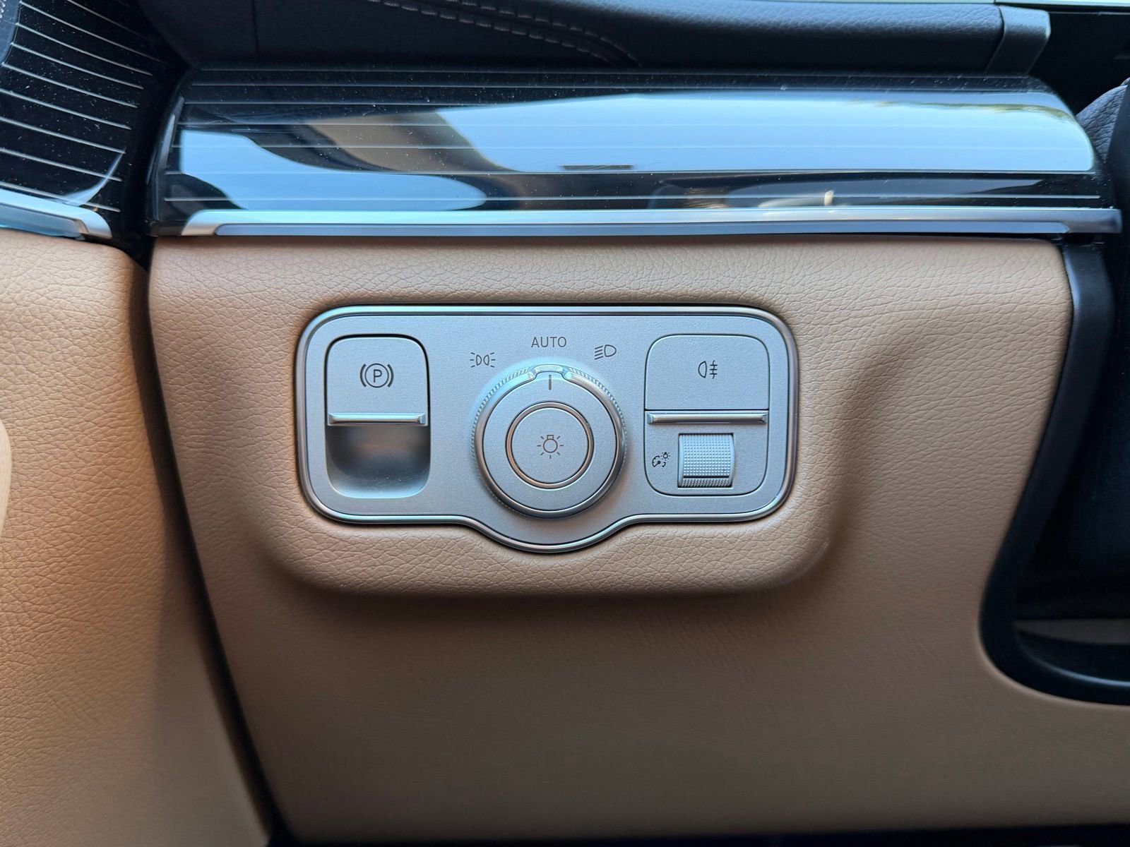 Certified 2024 Mercedes-Benz GLS 580 4MATIC image 22