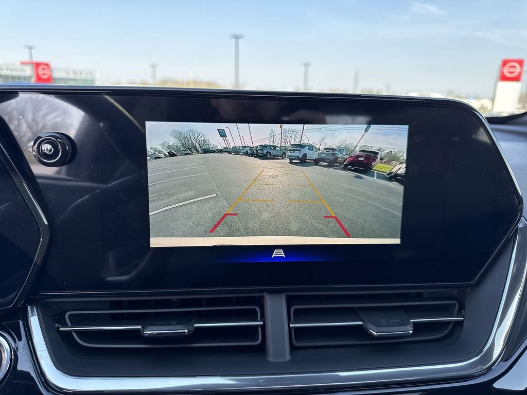 New 2026 Chevrolet Trax RS w/ Sunroof Package image 17